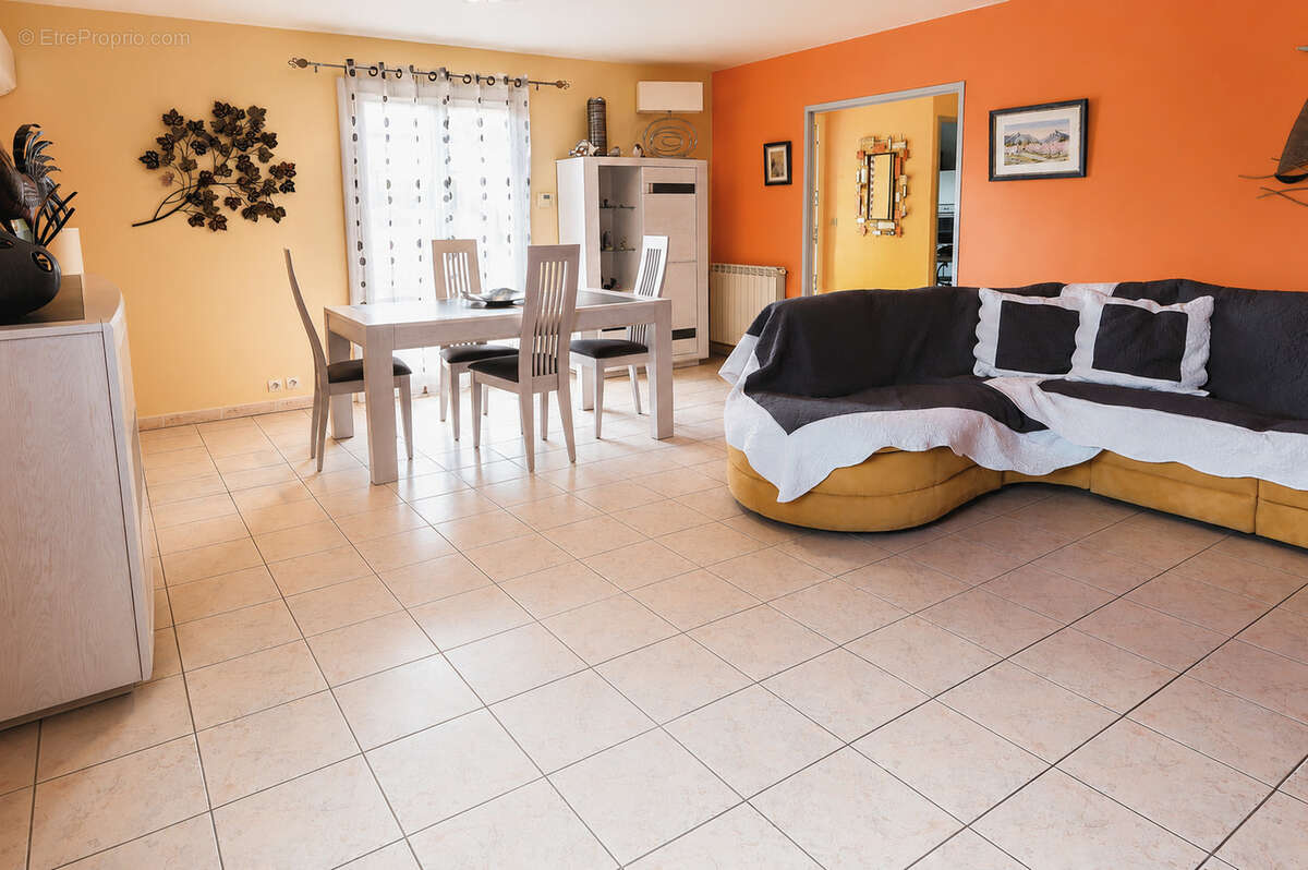 Maison à EYGUIERES