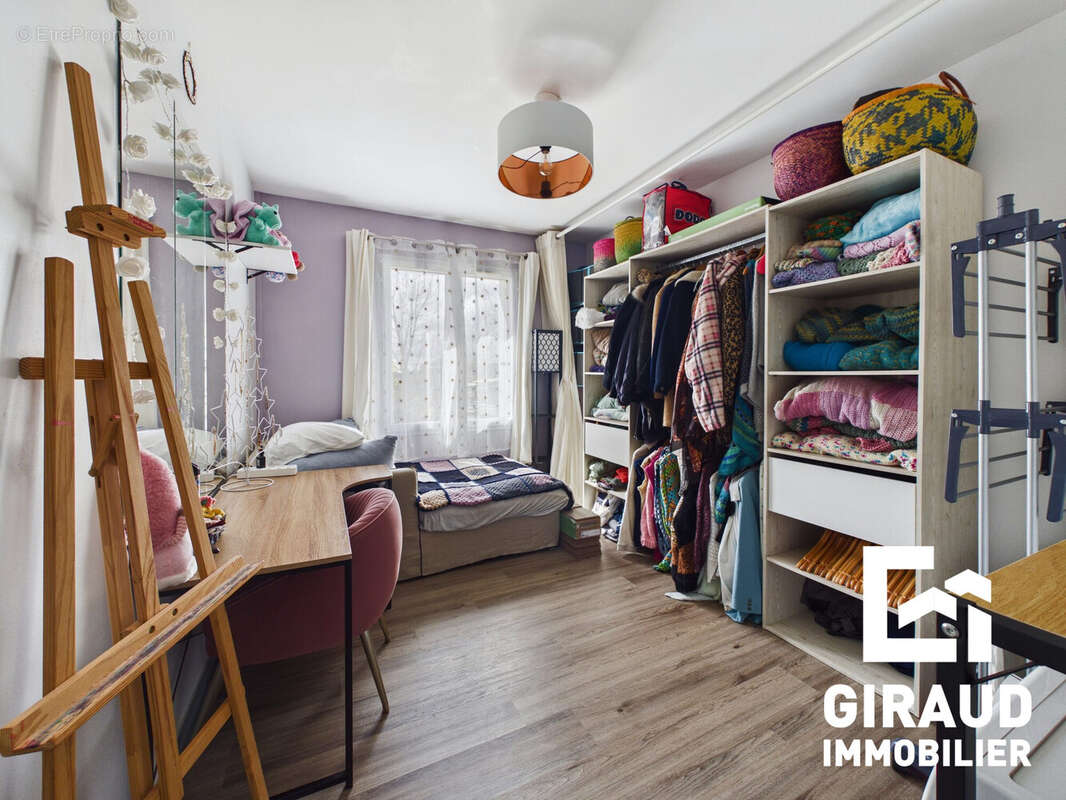 Maison à LOGE-FOUGEREUSE