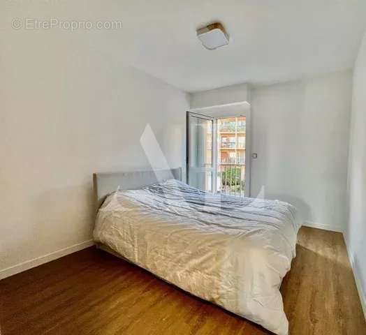 Appartement à VALLAURIS