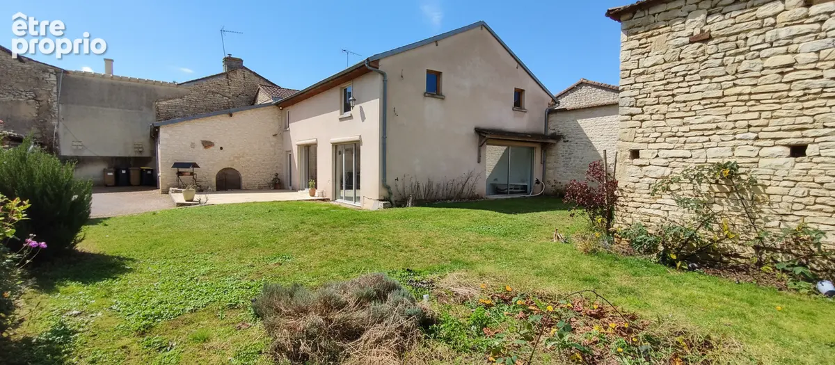 Neuville de Poitou - Secteur Bellefois - Maison 4 chambres (possibilité 5) + dépendance à rénover de 34m2) - photo 13