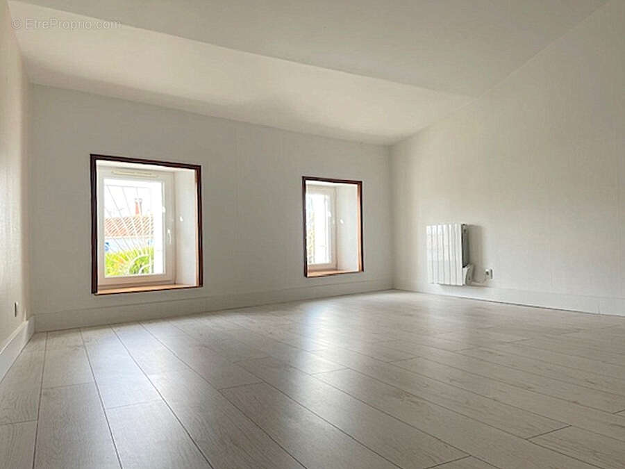 Maison à SAINT-SAUVEUR-D&#039;AUNIS