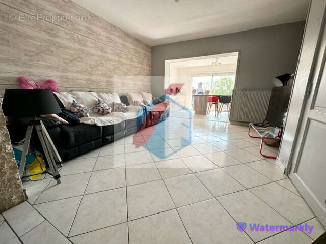 Agréable maison 4 chambres avec grand garage et beau jardin - photo 4