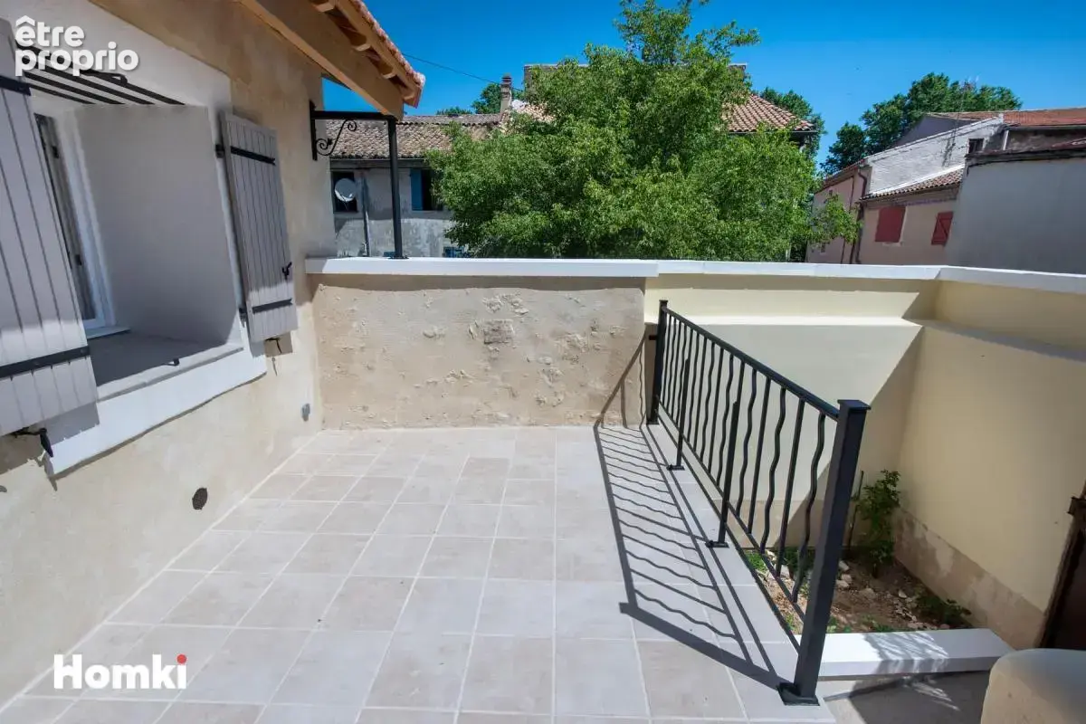 Maison de village rénovée avec petite cour et terrasse – Orgon - photo 2