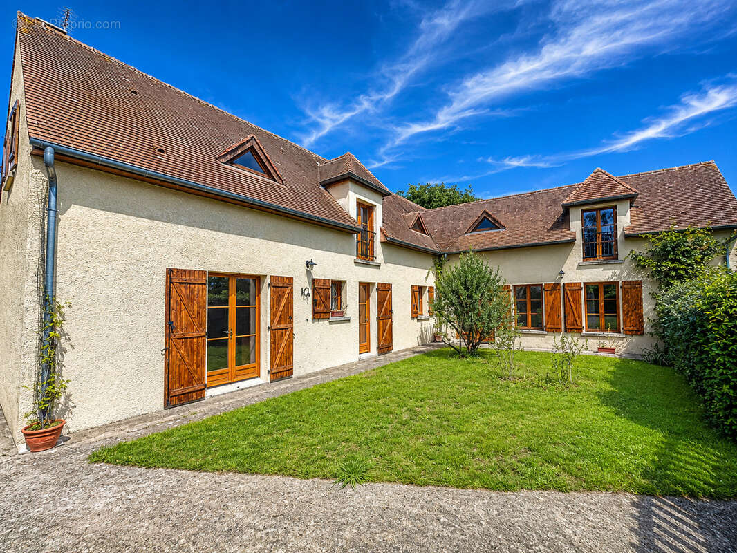 Maison à ELANCOURT