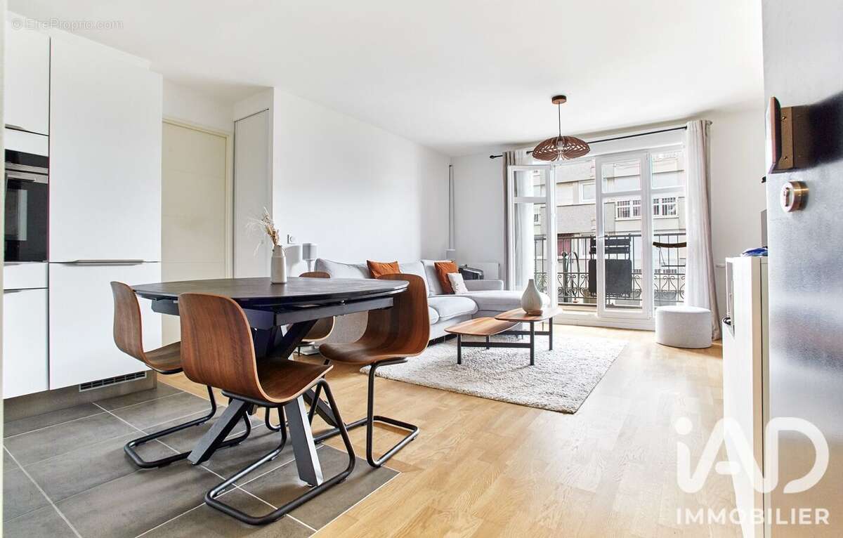 Photo 6 - Appartement à LA GARENNE-COLOMBES
