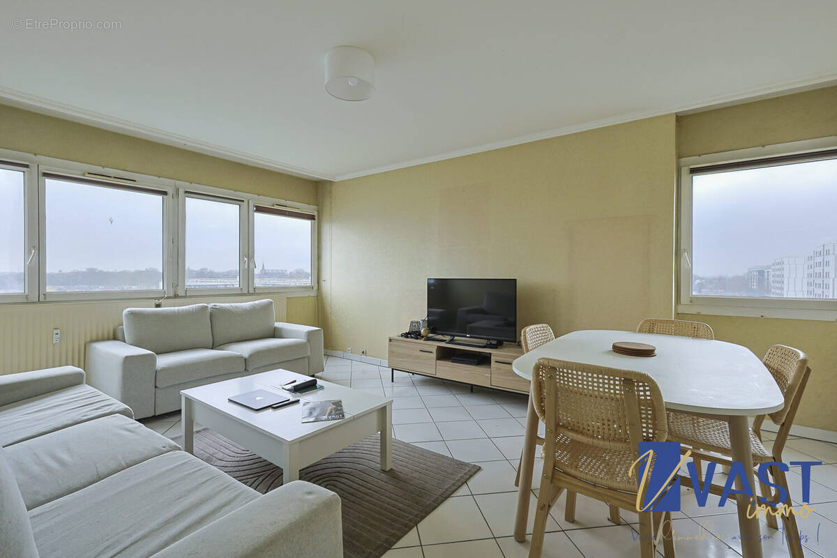 Appartement à MONS-EN-BAROEUL