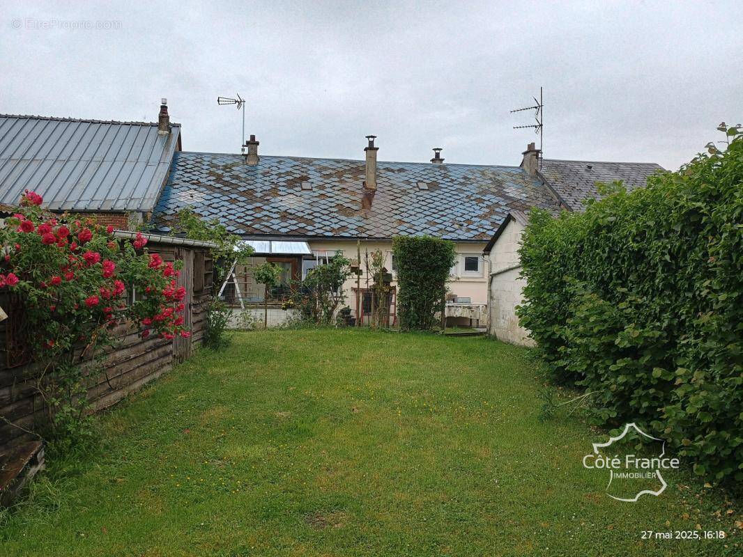 AISNE - SAINS-RICHAUMONT - Maison de village mitoyenne - Idé - photo 4