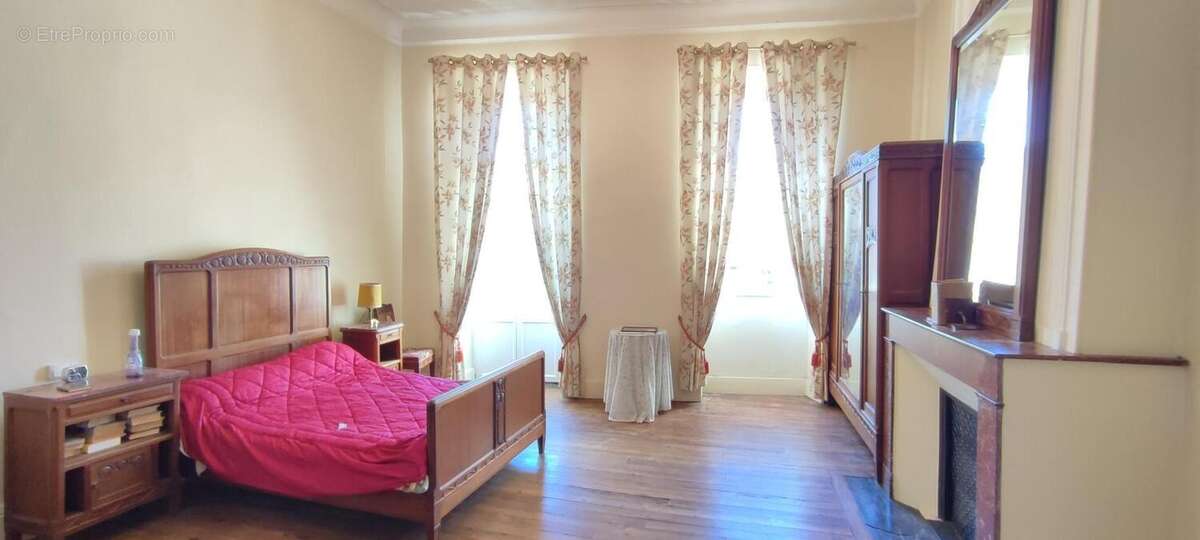 Maison à VIC-EN-BIGORRE