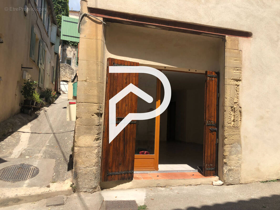 Appartement à CUCURON