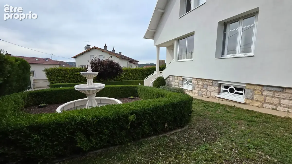 Maison Oyonnax 9 pièce(s) 268 m2 - photo 17