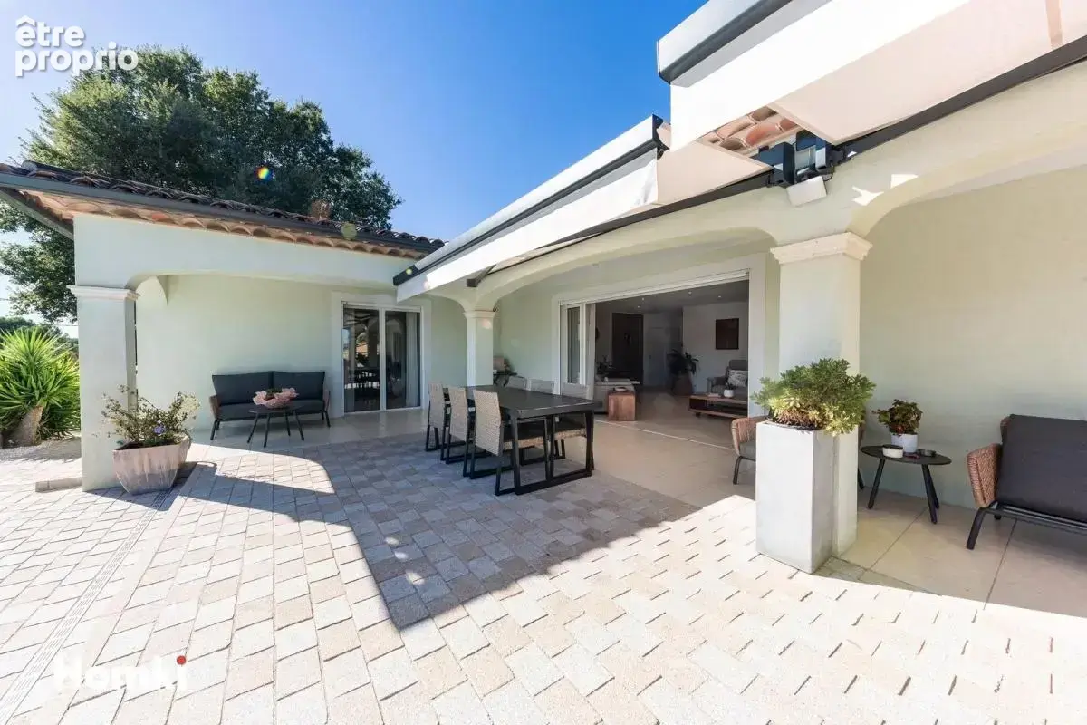 Maison/Villa T4 de 134 m² à Le Muy 83490 - photo 2