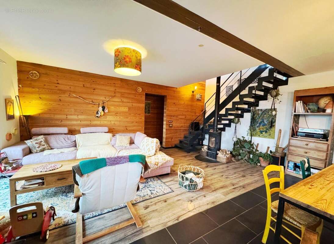 Maison 130 m² à Bardos  - photo 4