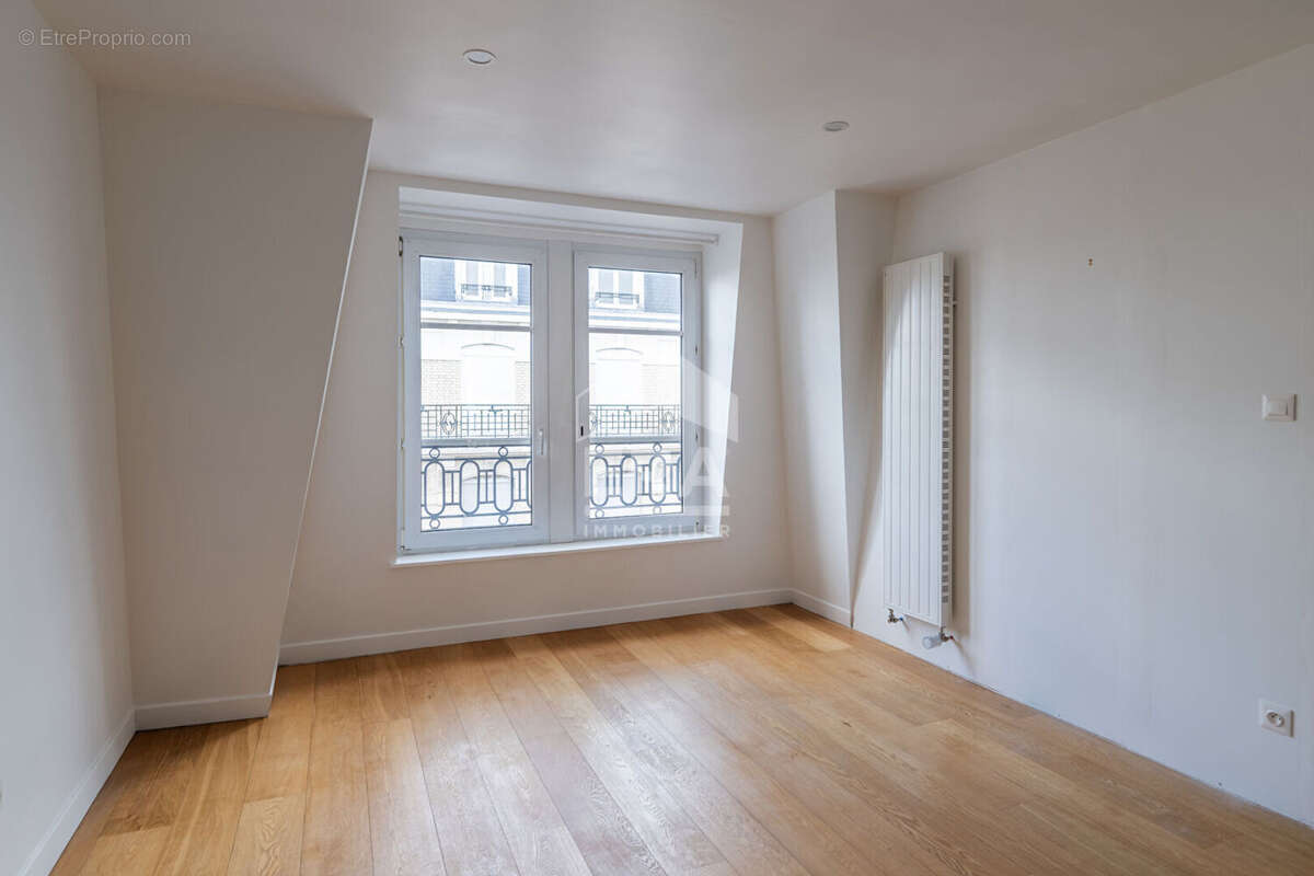 Appartement 159m² à la madeleine - photo 12