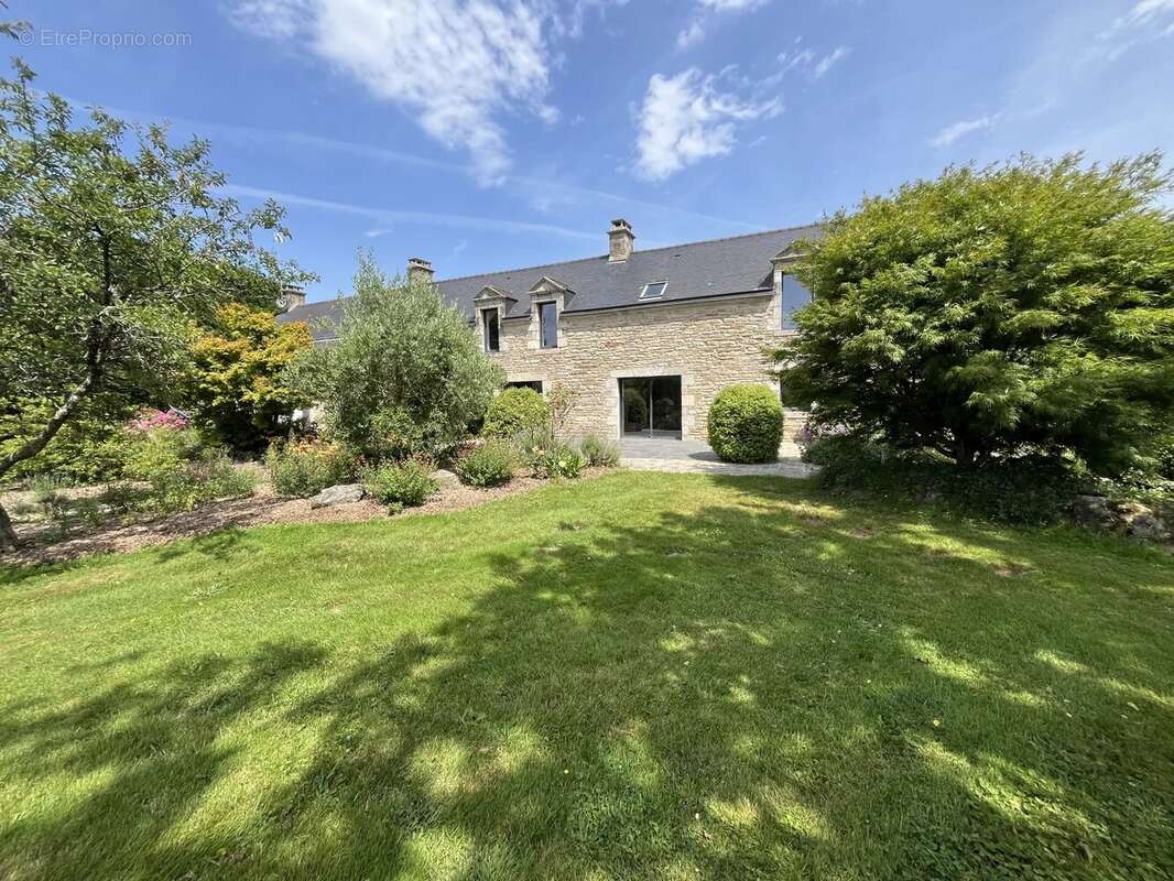 10 mn vannes  - longere renovee 300 m² - photo 28
