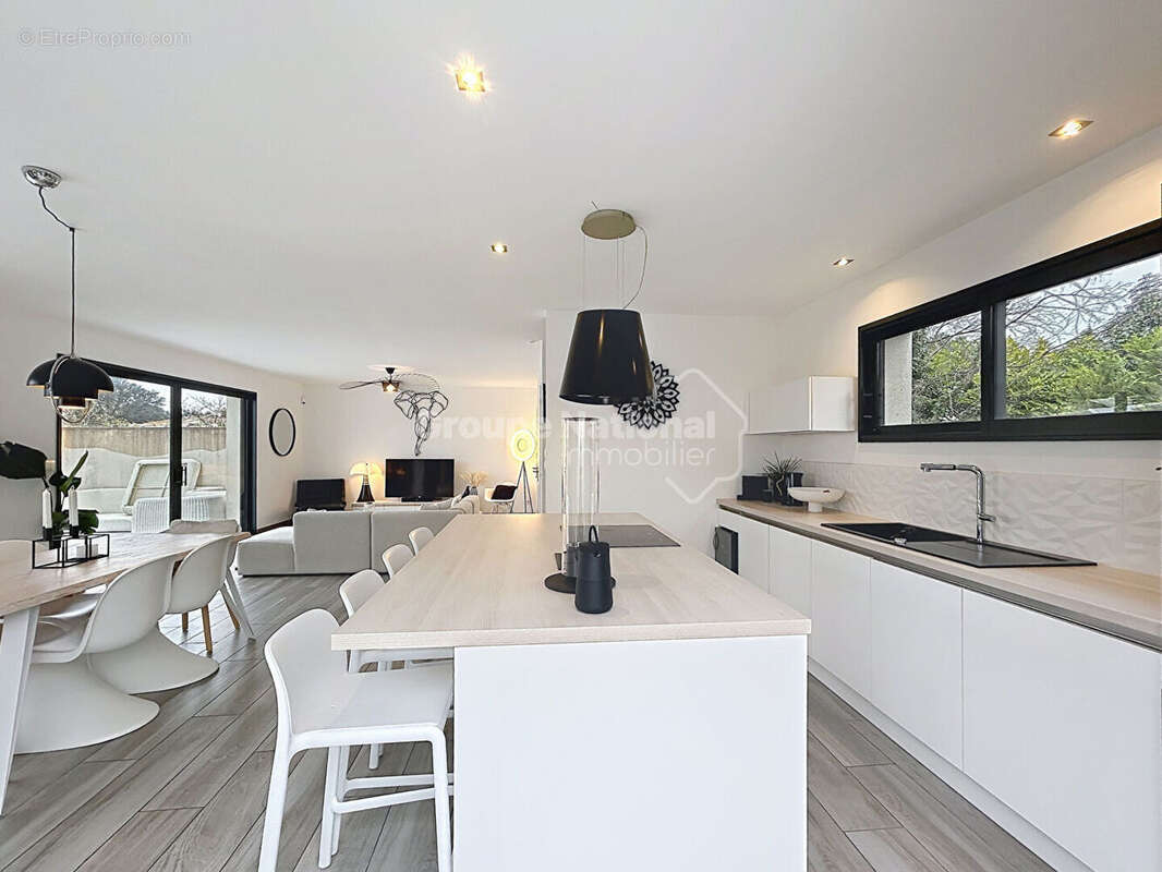 Maison à CHATEAUNEUF-DU-PAPE