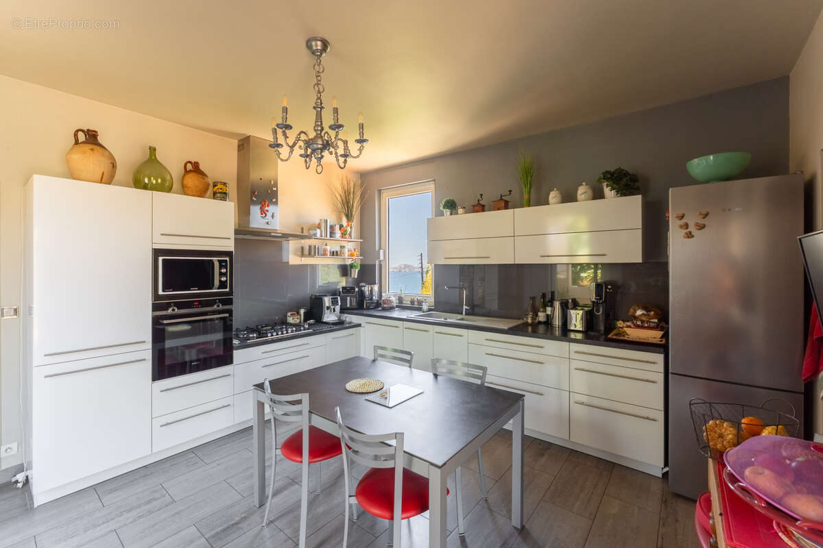 Maison à MARSEILLE-7E