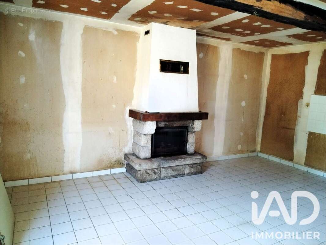 Maison 56 m² à Parigny  - photo 3