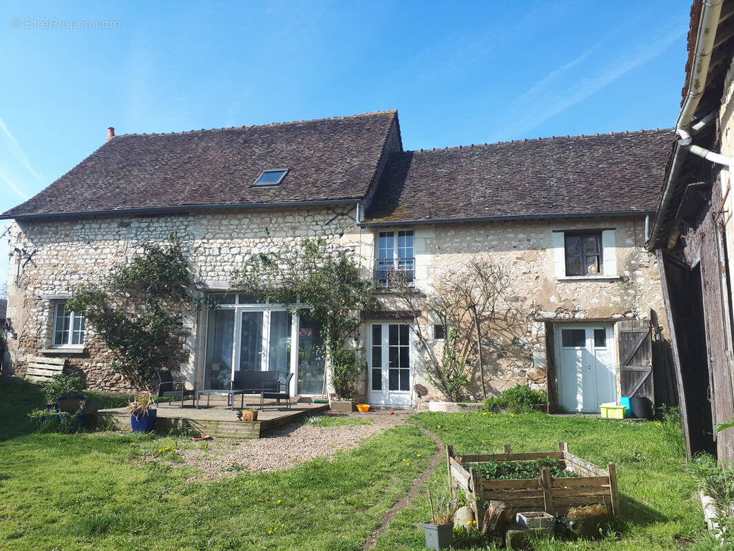 Maison à VAUX-SUR-VIENNE