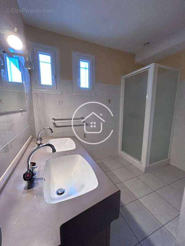 Maison à SAINT-LUBIN-EN-VERGONNOIS