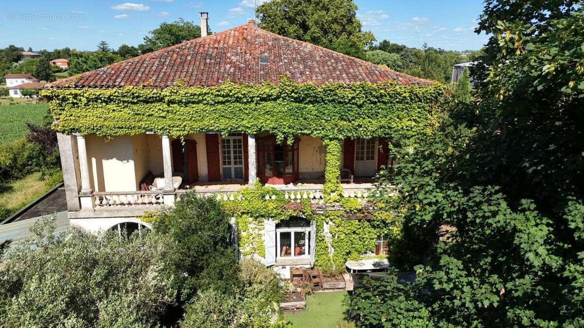 Maison à CASTELSARRASIN