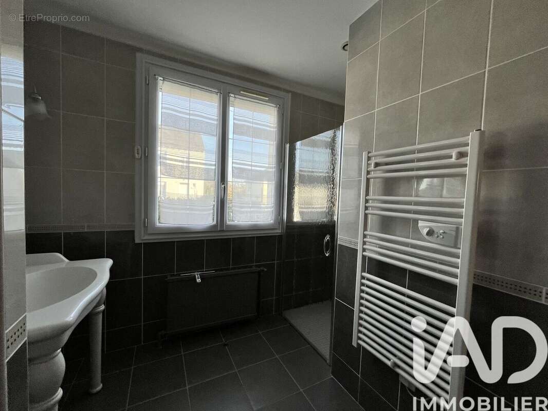 Photo 9 - Maison à MONTLOUIS-SUR-LOIRE