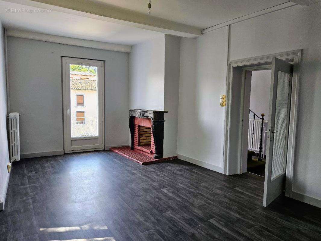 Maison - 100 m² hab - 3 chambres - Garage + extérieur - Vertaizon - photo 7