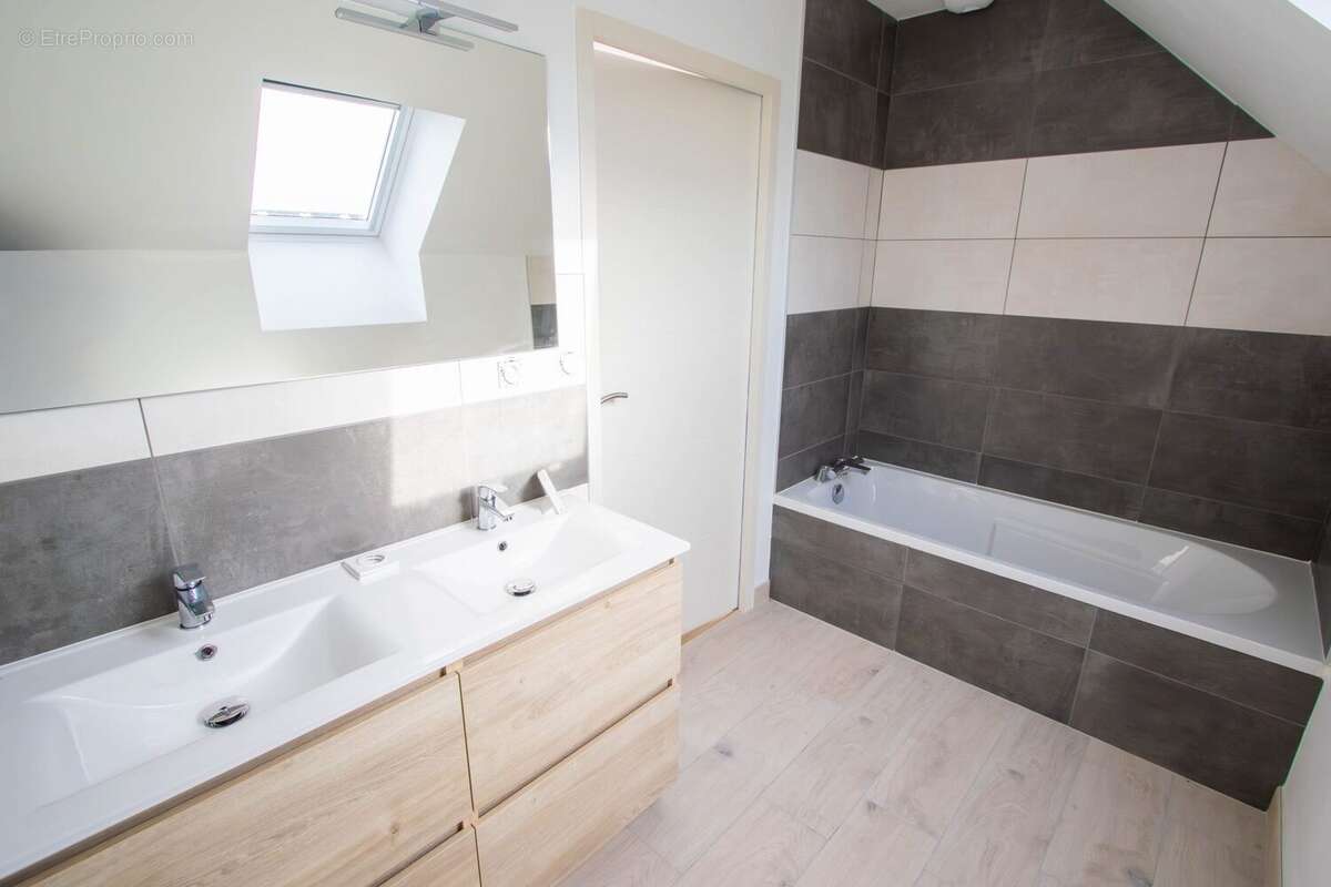 Maison à CHAMP-SUR-LAYON