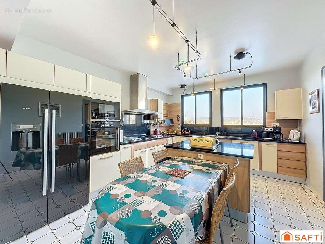 Photo 7 - Maison à VILLENEUVE-SUR-YONNE