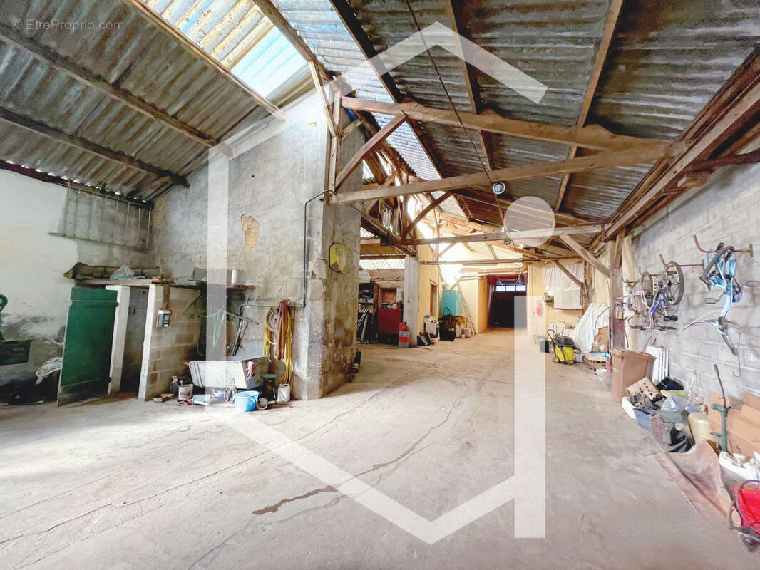 Maison à ENTRAINS-SUR-NOHAIN