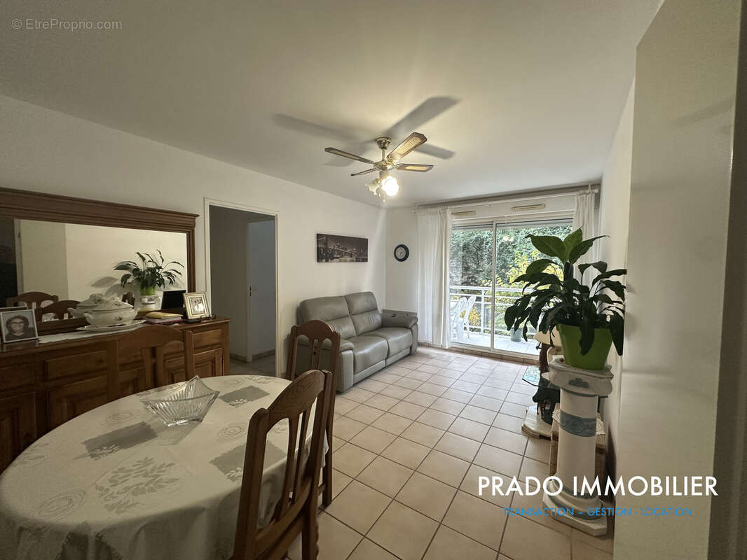 Appartement à MARSEILLE-8E