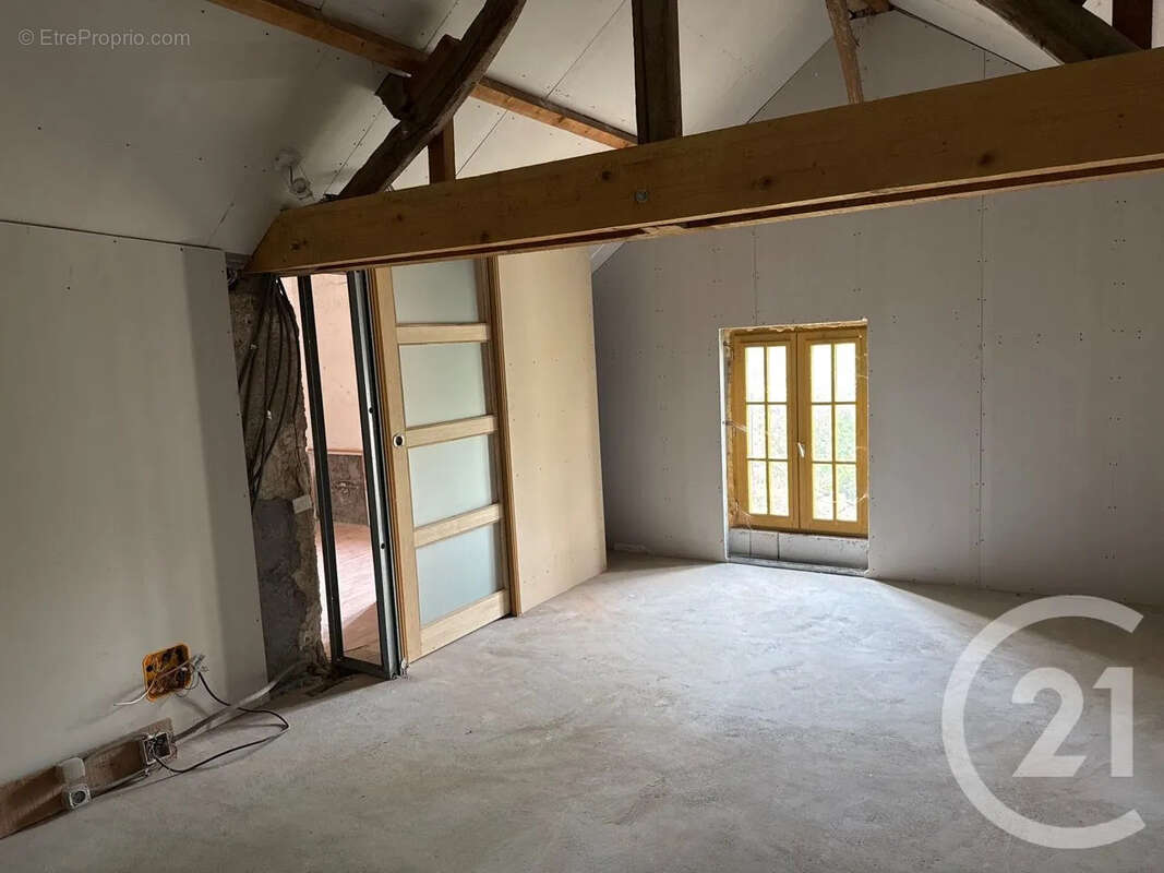 Maison 112 m² à Neuvy-Sur-Loire  - photo 7