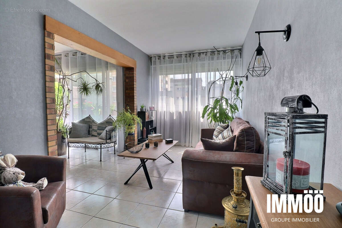 Appartement 80 m² à Deville-Les-Rouen  - photo 3