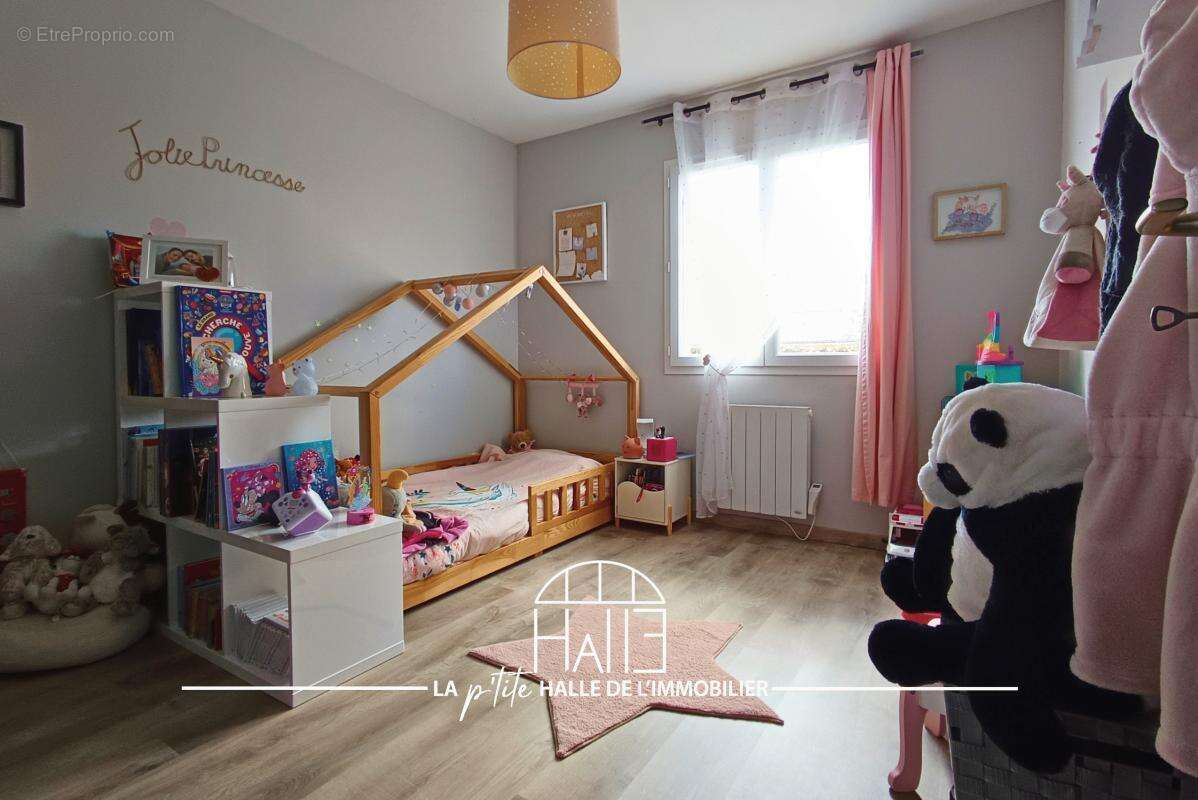 Maison à SAINT-HILAIRE-BONNEVAL