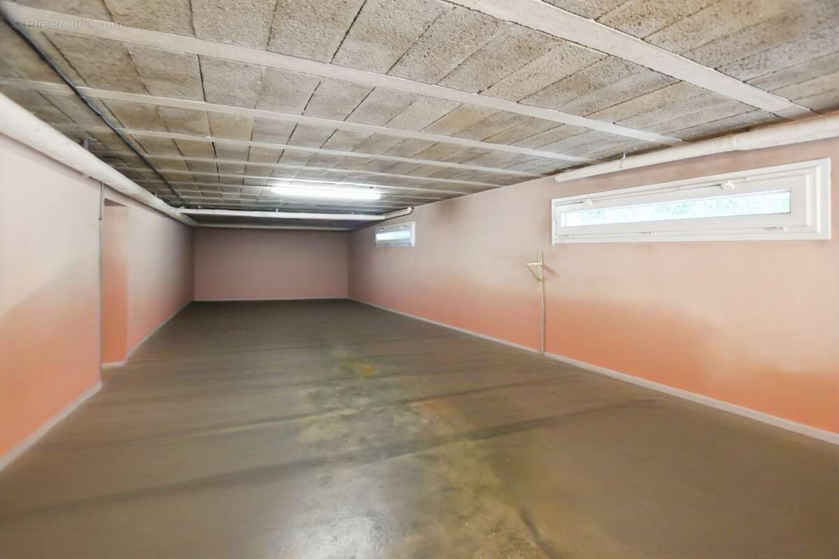 Maison sur sous-sol de 149 m2 avec 1840 m2 de terrain  à FARGES LES CHALON (71) - photo 21