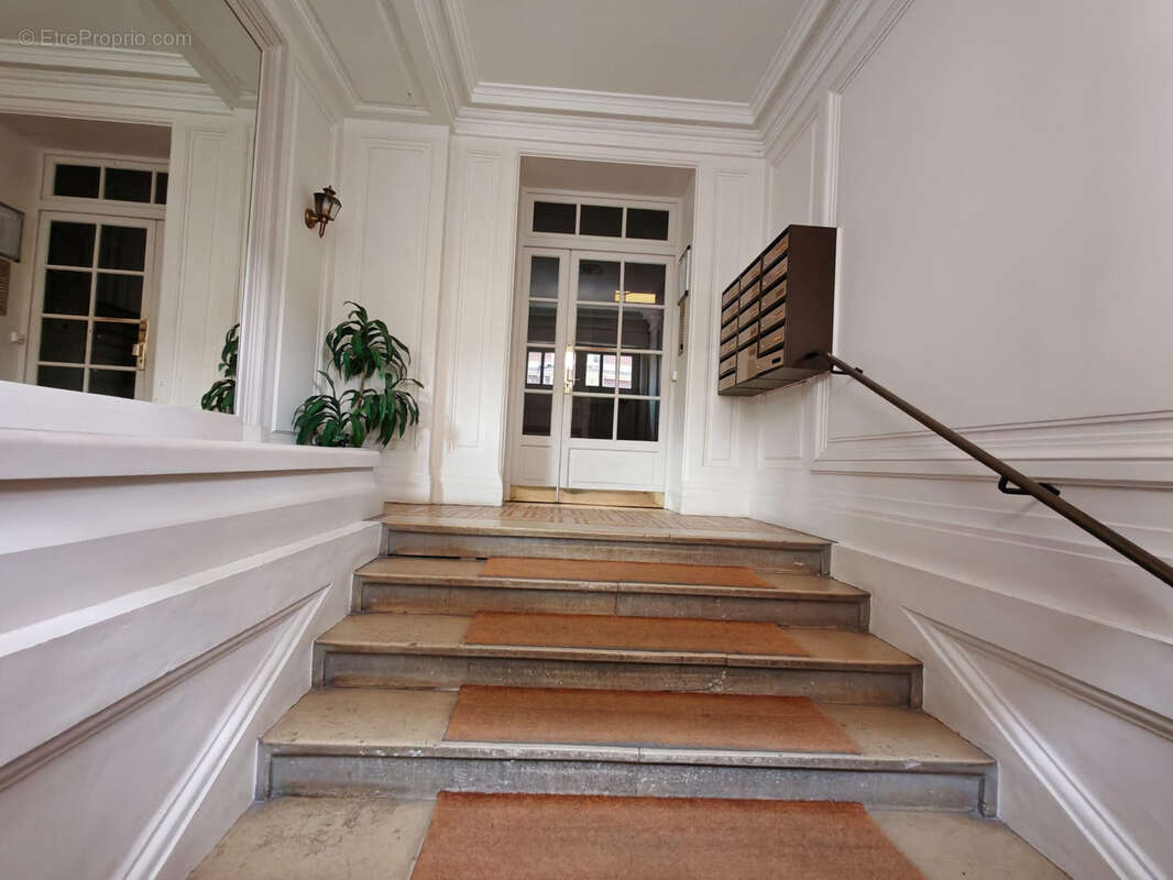 Appartement à VERSAILLES