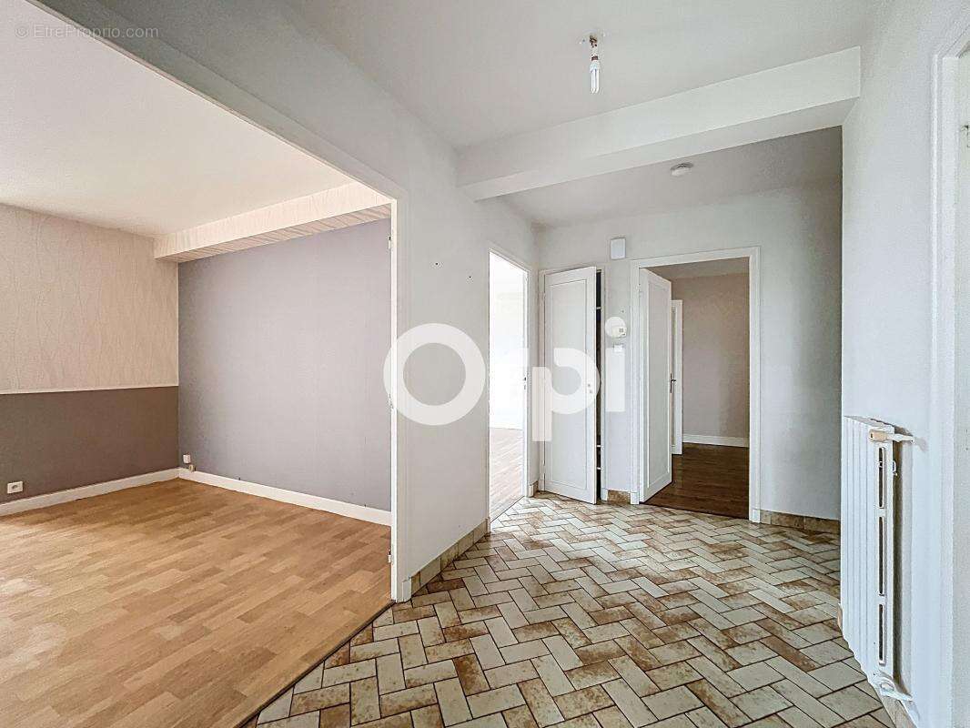 Appartement à BRIVE-LA-GAILLARDE