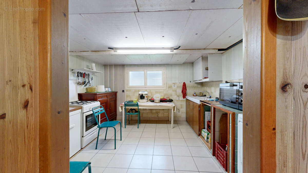 Pavillon de 90m2 habitables sur terrain de 699m2 avec sous-sol complet. - photo 10