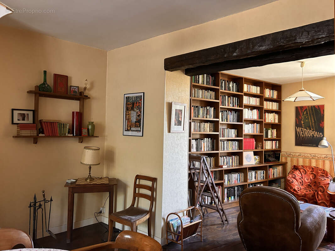 Maison à SAINT-MARCEL