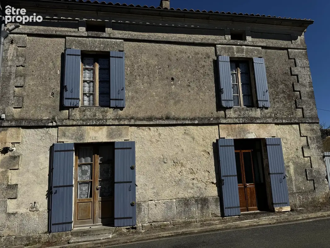 Maison de caractère avec beau potentiel - Champagne-et-Fontaine - photo 12