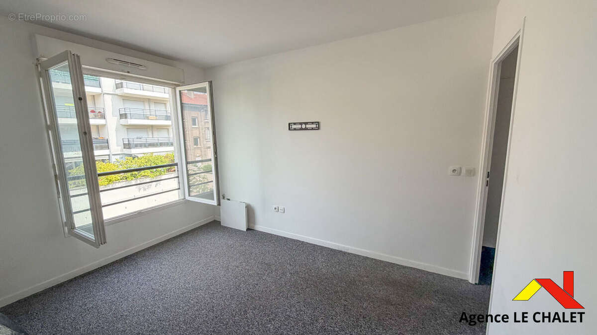 Appartement 3 pièces de 61,52 m² avec balcon vue parc et parking - Choisy-le-Roi - photo 6