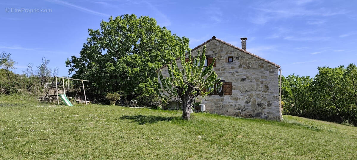 Maison à BARJAC