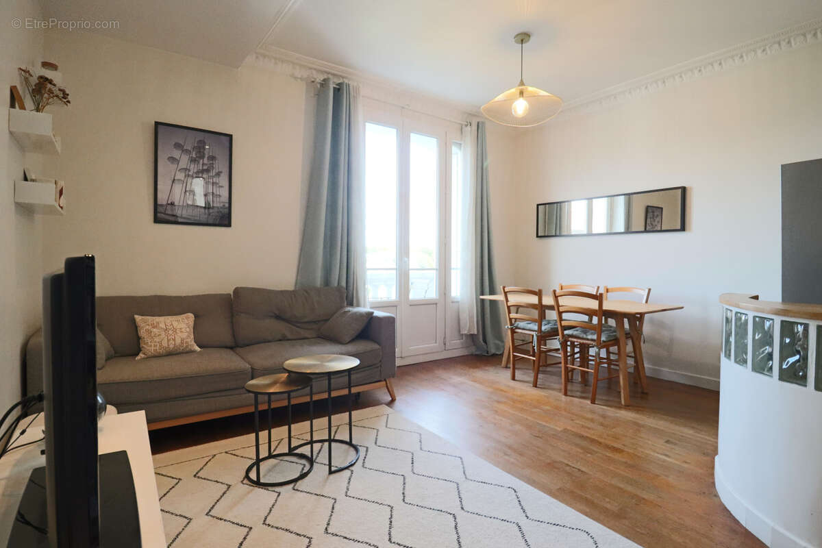 Appartement à LE PERREUX-SUR-MARNE