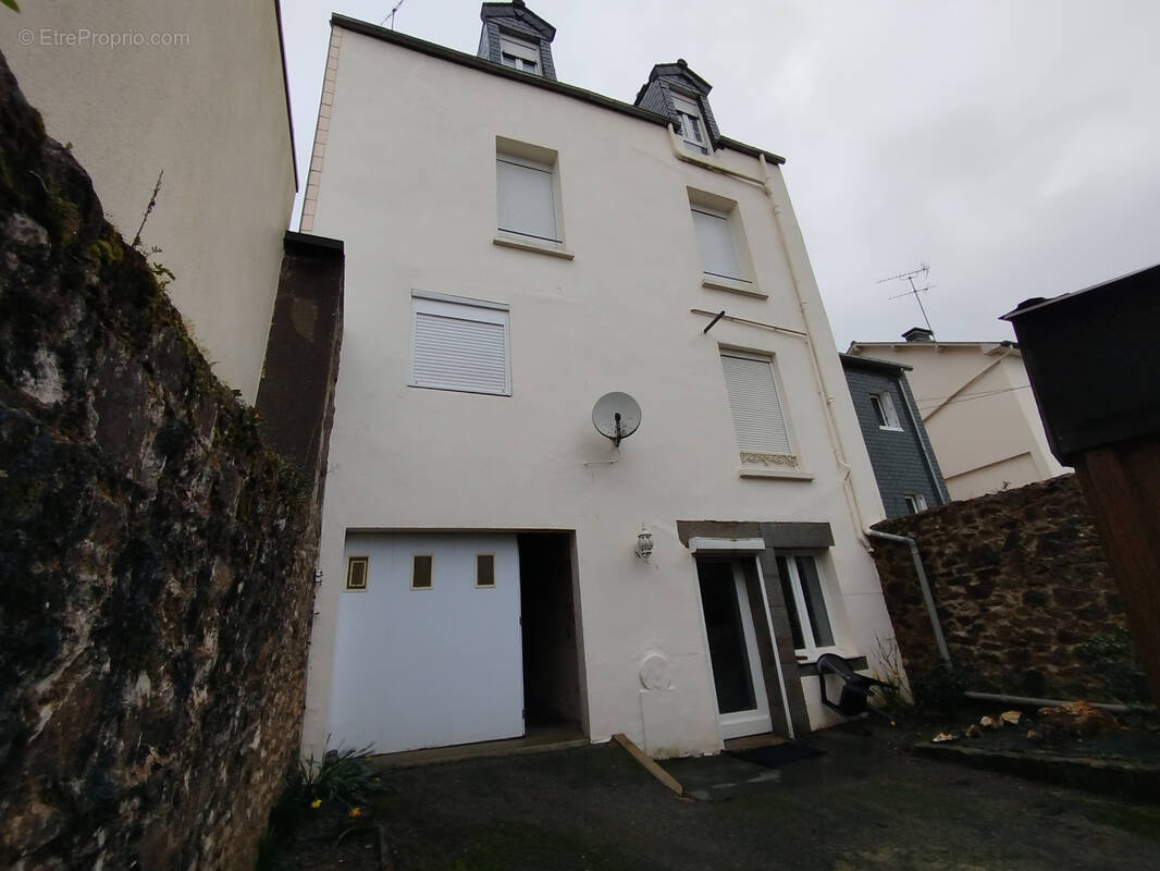 Appartement à FOUGERES