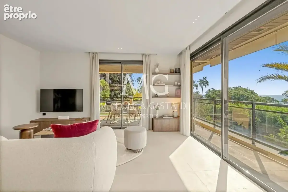 Cannes eden – 3 pièces rénové – vue mer – terrasse & jardin – piscines – tennis – garage - photo 4