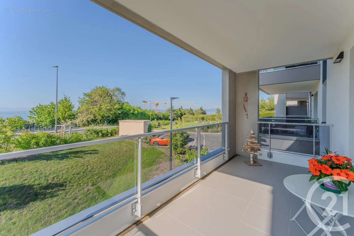 Appartement à EVIAN-LES-BAINS
