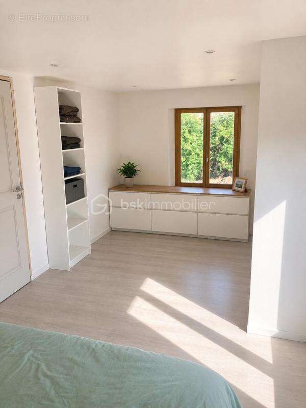 Maison rénovée 91 m² - 3 chambres - terrain 1689 m² - photo 10