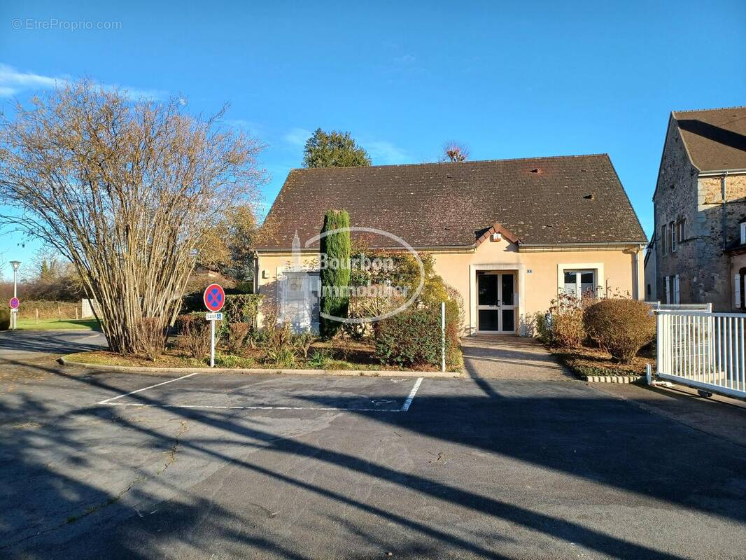 n°1 - Maison à BOURBON-LANCY