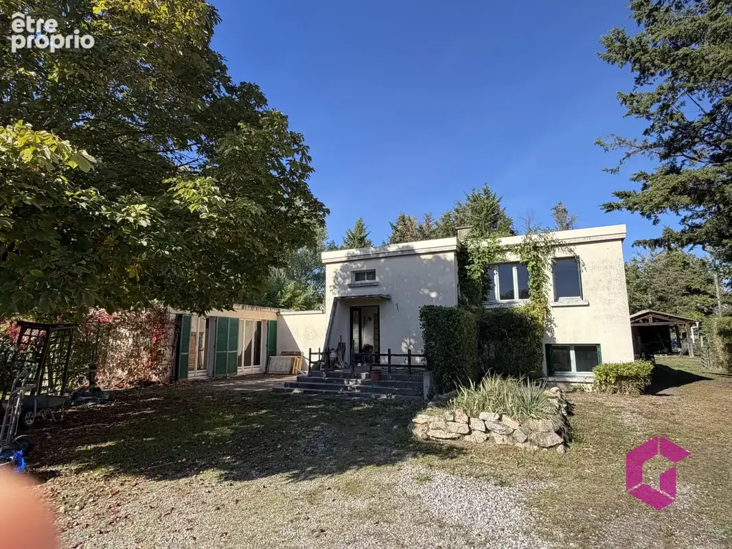 Villa d'architecte des années 50 avec parc d'environ 4400m2. - photo 2