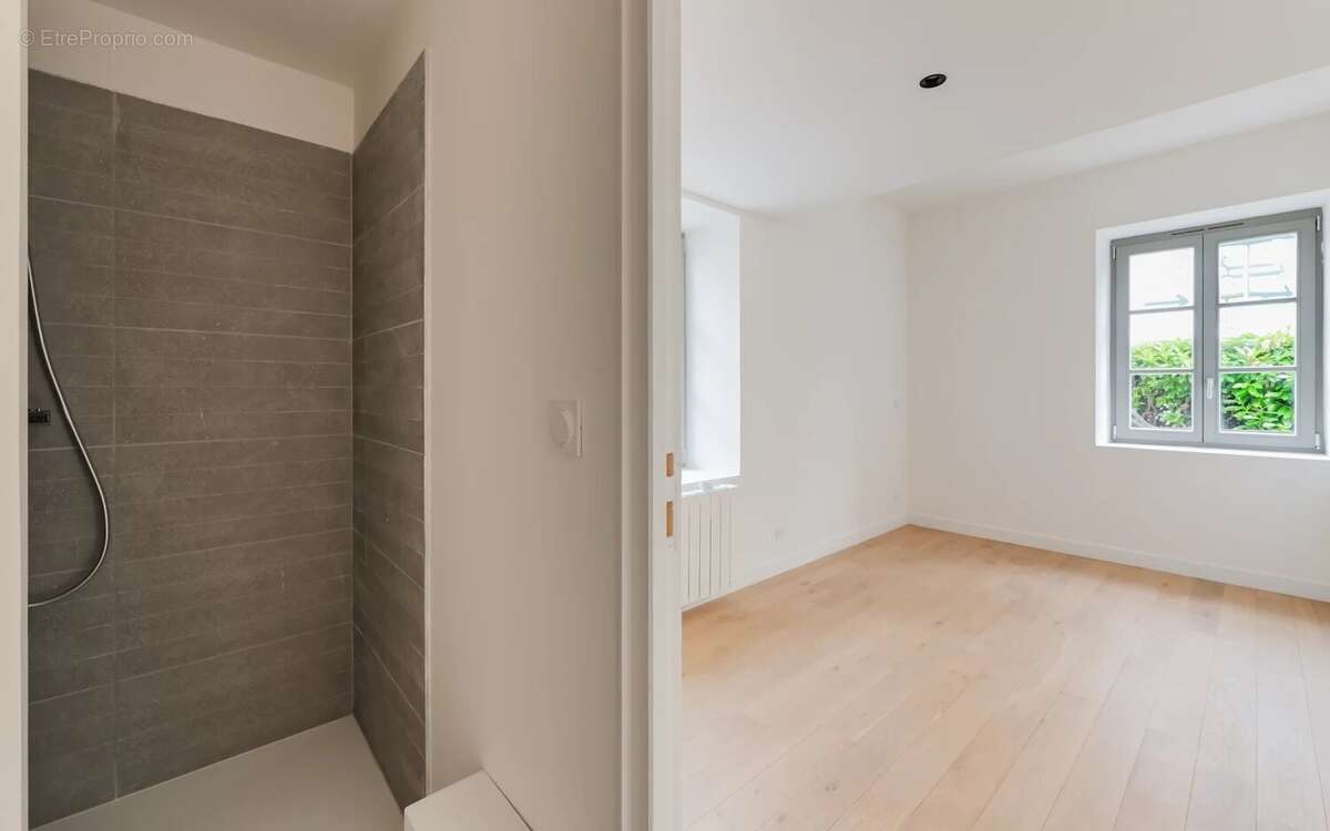 Appartement à TASSIN-LA-DEMI-LUNE