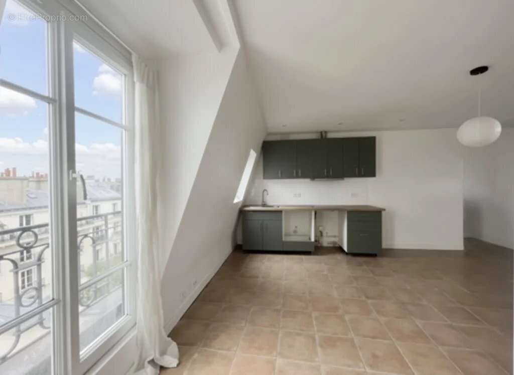 Appartement à PARIS-9E